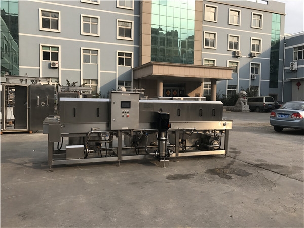塑料筐清洗機(jī)客戶，塑料筐清洗機(jī)客戶案例，哪些客戶在用洗箱機(jī)，環(huán)速的洗箱機(jī)客戶